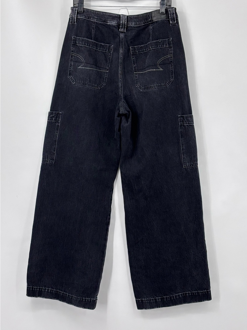 AE American Eagle Super High Rise baggy wide leg Black Cargo denim Jeans Sz 10 - Picture 2 of 12